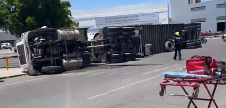 El accidente provocó un congestionamiento vial 