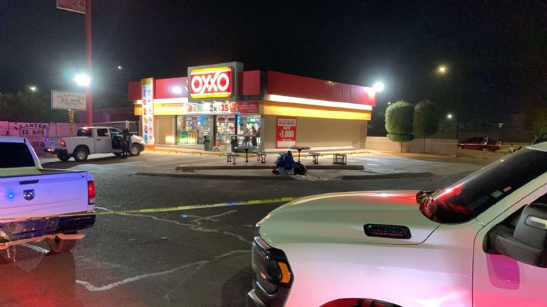 Autoridades policiales resguardaron la escena del crimen