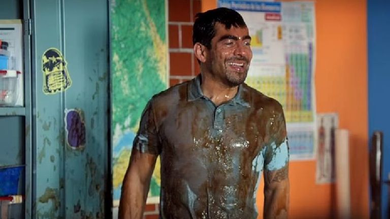 Gerardo Lara critica a Eugenio Derbez y Omar Chaparro por plagio y falta de creatividad