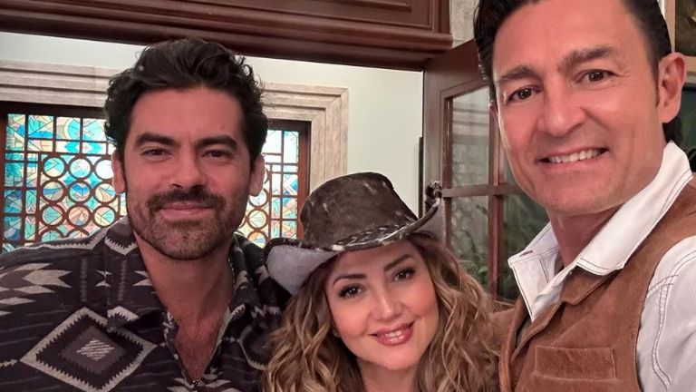 Andrea Legarreta grabó escenas con Fernando Colunga e Iván Arana