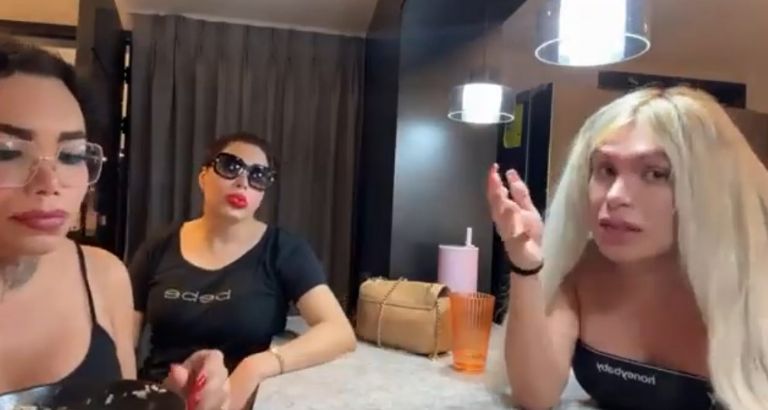 Paolita Suárez, Vanessa Vásquez y Wendy Guevara