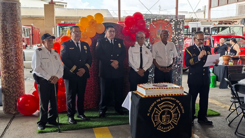 Cumplen bomberos 76 años salvando vidas en Cajeme; celebran con ceremonia
