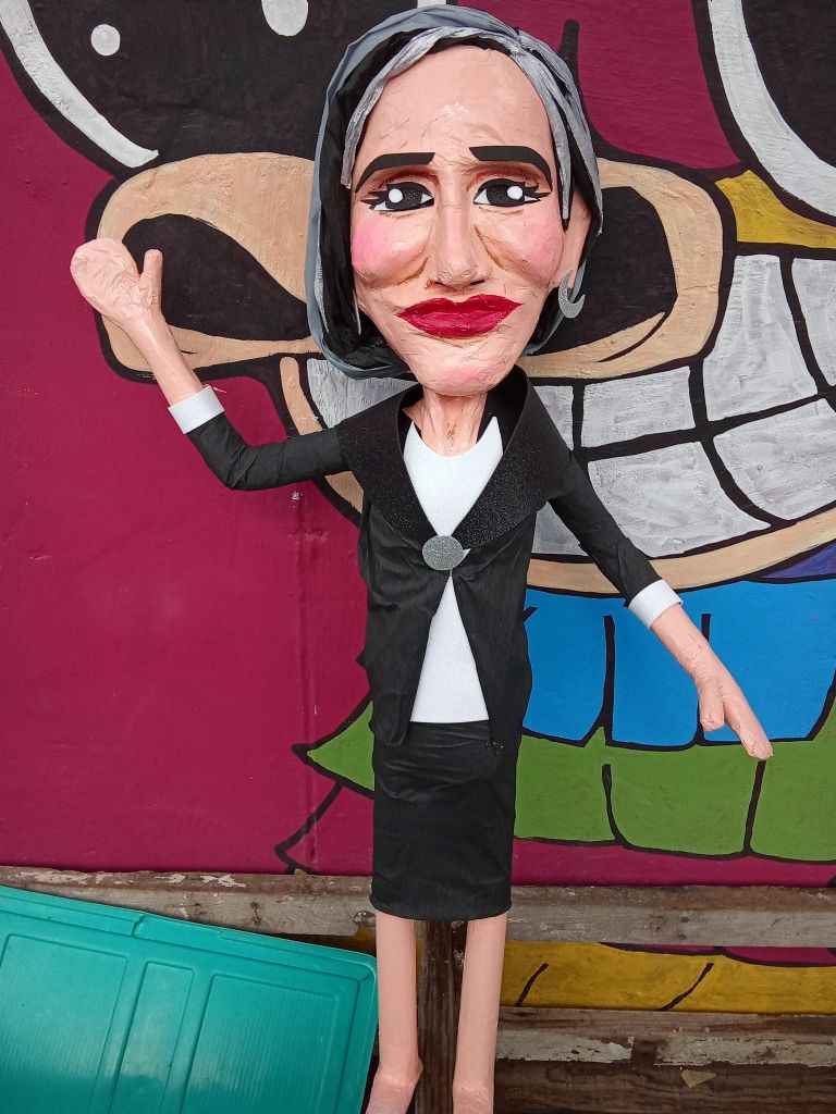 Piña de Florinda Meza