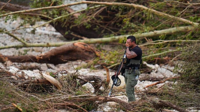 Inundaciones en Texas suman 80 muertos; al menos 28 eran niños y 40 adultos