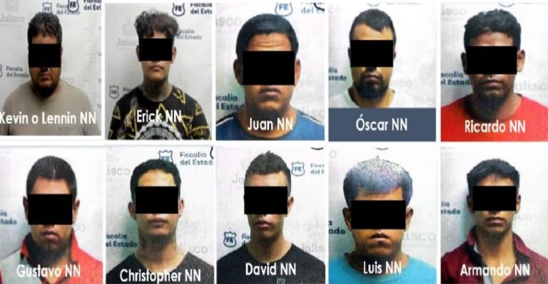 Los diez hombres detenidos 