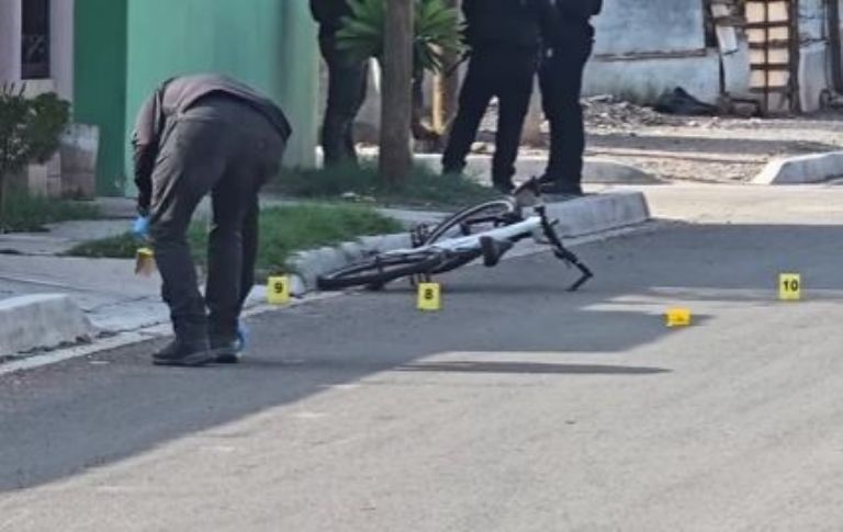 La bicicleta en la que la víctima viajaba al momento del atentado