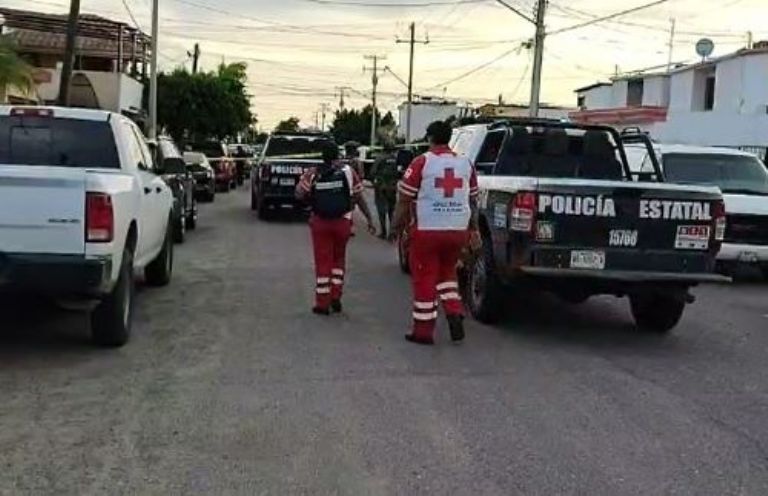 Socorristas de Cruz Roja llegaron al lugar de los hechos