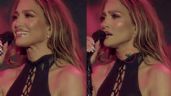 Foto ilustrativa de la nota titulada: VIDEO: Jennifer López es interrumpida por un grillo en pleno evento en Kazajistán