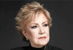 Foto ilustrativa de nota Óscar Madrazo exige disculpas públicas de Maxine Woodside por mentir en desalojo de Paulina Rubio