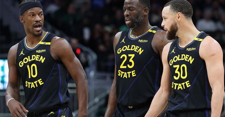 Warriors lideran a las franquicias más valiosas en la NBA