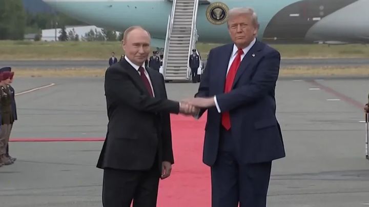 VIDEO: Así se reúnen Trump y Putin en Alaska; buscan tregua en Ucrania