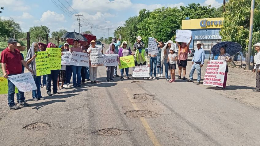 Vecinos se manifiestan y piden mayor seguridad en la carretera de Tesia en Navojoa