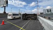 Foto ilustrativa de la nota titulada: Accidente en Ecatepec: Combi se vuelca en la México-Pachuca y deja una víctima mortal