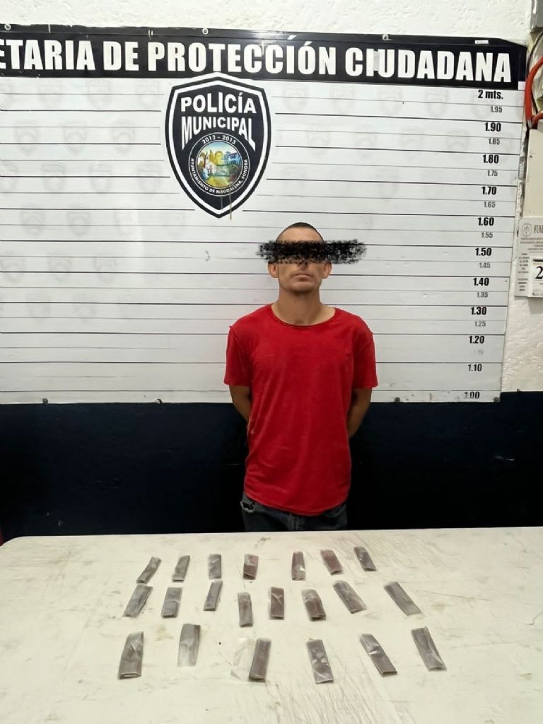 El sujeto fue sorprendido en posesión de varias dosis de droga