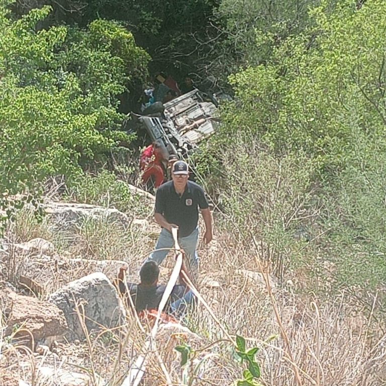 Los hechos ocurrieron la tarde de este miércoles, rumbo a Hermosillo. Foto: Facebook