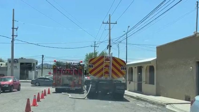 Se registra incendio en una vivienda de Hermosillo; persona sufre malestares respiratorios