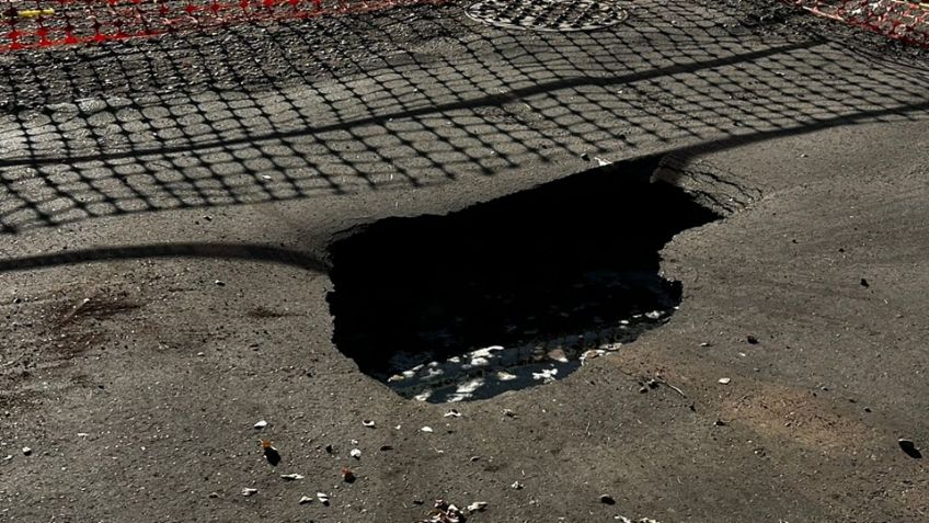 Alerta en el sur de Ciudad Obregón: Se forma enorme socavón en la Jalisco y 400