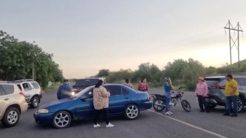 Precaución: Vecinos de Cajeme protestan por falta de agua y bloquean carretera