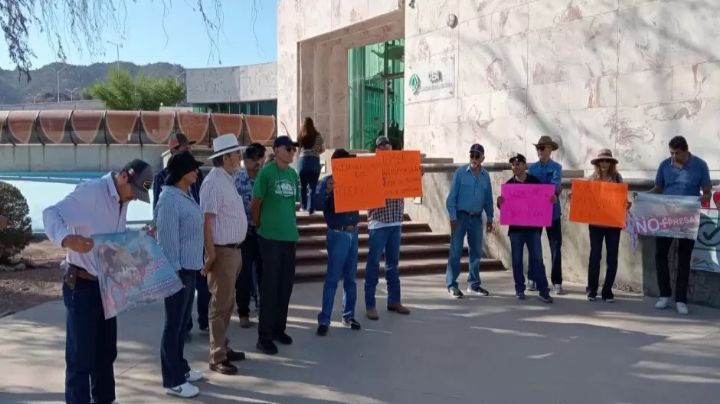 Se manifiestan habitantes de Ures y otros ejidos contra construcción de presas en Hermosillo