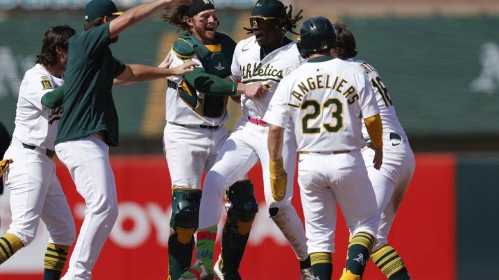 Falla Chapman y los Athletics dejan en el terreno de juego a los Red Sox