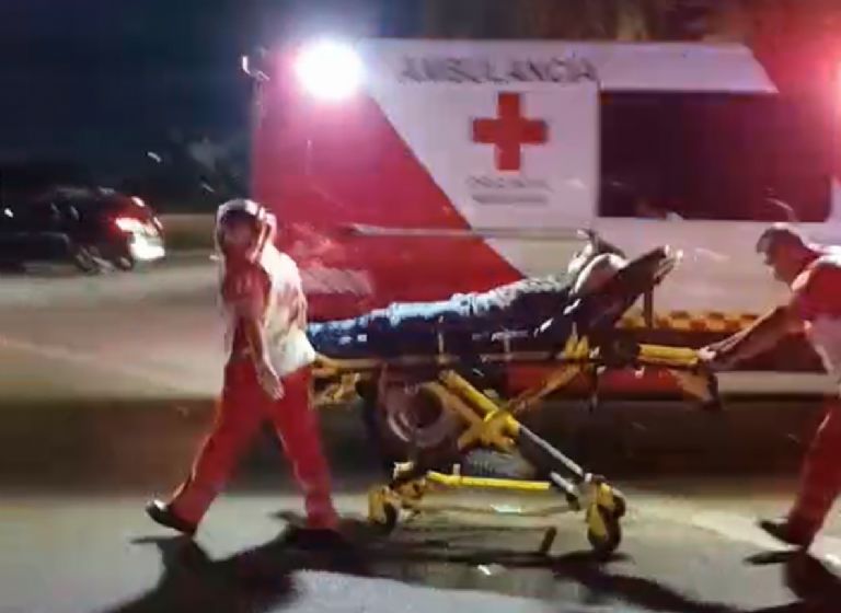 El afectado fue llevado a un hospital para recibir atención médica