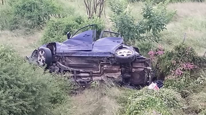 Volcamiento en carretera Hornos–Tesopaco deja un muerto y dos lesionados; quedaron prensados