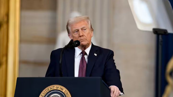 Trump afirma que desarmará 'violentamente' a Hamás tras celebrar alto al fuego