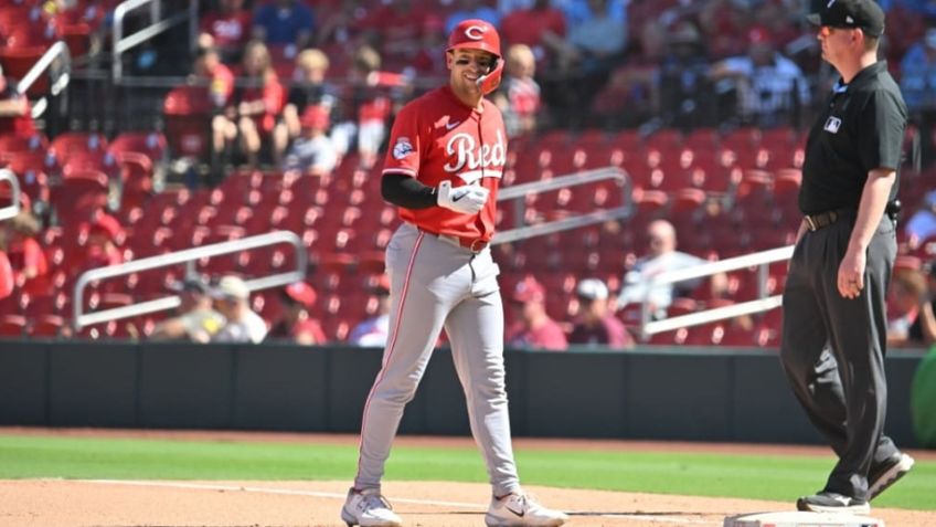 Spencer Steer se luce con el bat y asegura la serie con victoria para Reds sobre los Cardinals