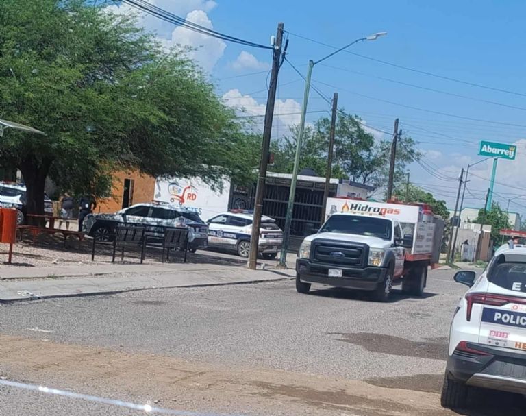 En el sitio del atentado estuvieron presentes varias patrullas