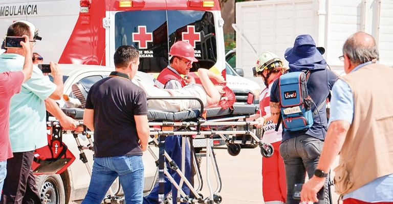 Simulacro de sismo evacúa a 565 personas del Palacio Municipal de Cajeme