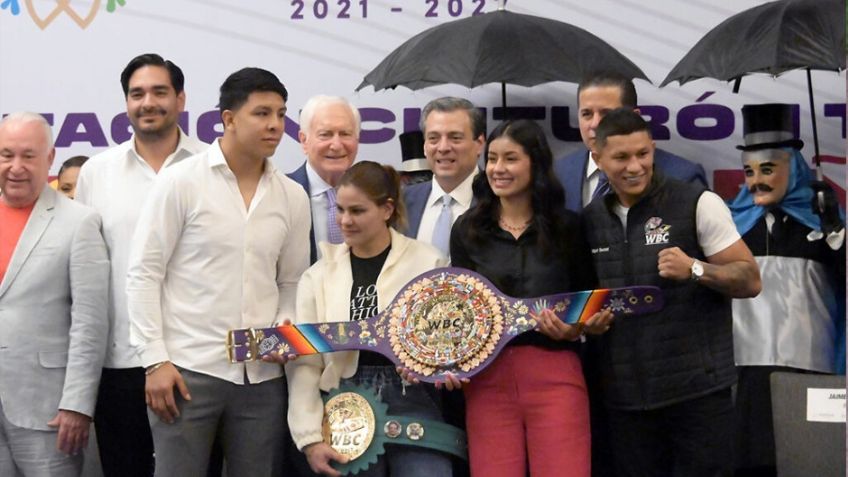 'Canelo' y Crawford pelearán por una corona especial del CMB: Presentan el cinturón Tlaxcala