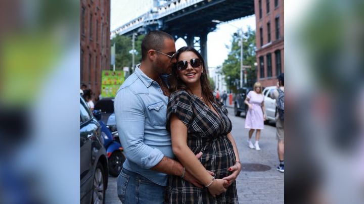 ¿Niña o niño? Carlos Said y Claudia Martín con tierna FOTO anuncian el género de su bebé