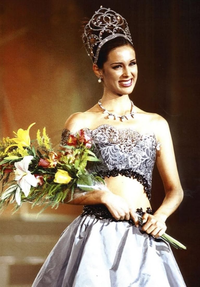 Jaqueline Bracamontes Miss Universo 2001