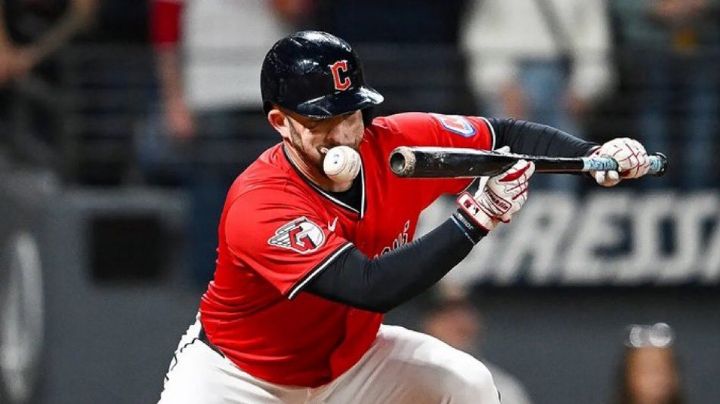 VIDEO: Jugador de MLB recibe pelotazo en el rostro a 99 millas por hora; no jugará hasta 2026