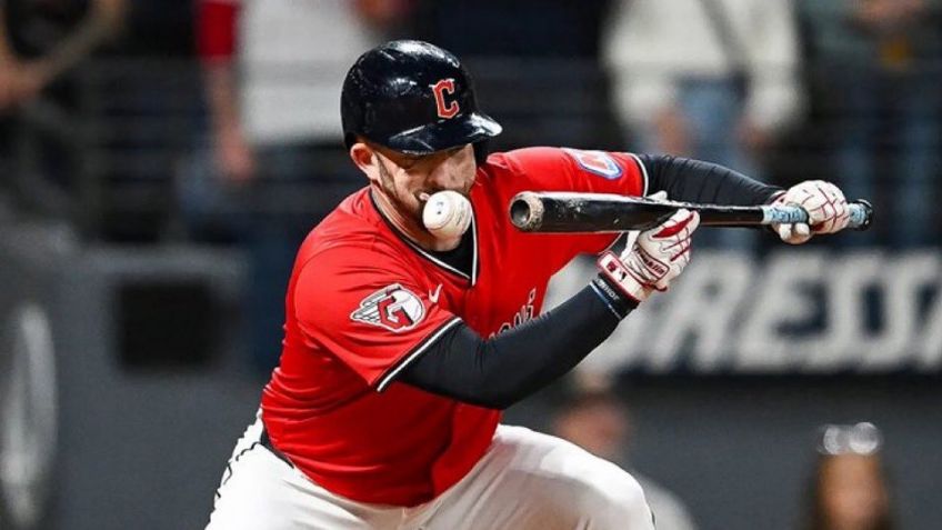 VIDEO: Jugador de MLB recibe pelotazo en el rostro a 99 millas por hora; no jugará hasta 2026