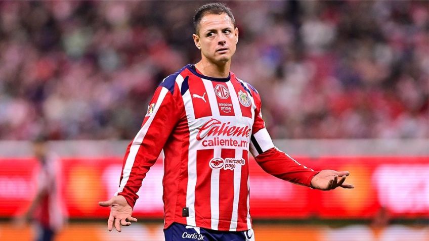 "Es un equipo malo": Periodista culpa a Chivas por mal rendimiento del 'Chicharito' Hernández