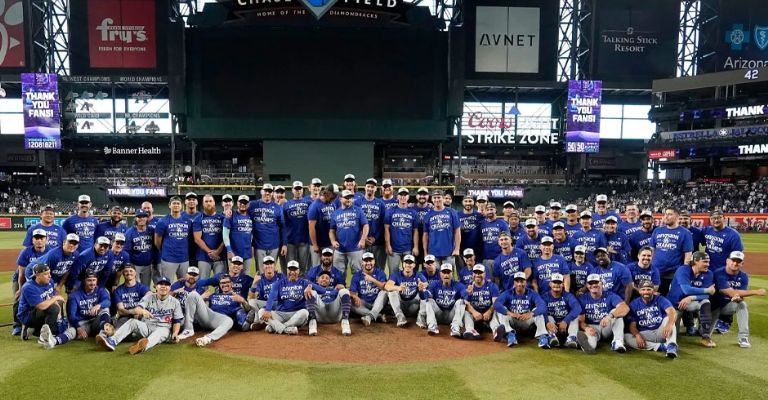 Dodgers festejan su coronación en la División Oeste