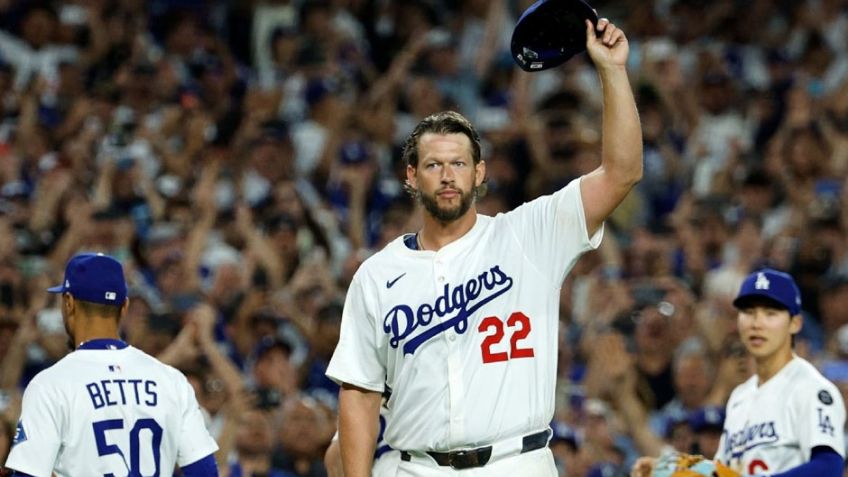 Clayton Kershaw disfruta su último festejo como campeón divisional con Dodgers