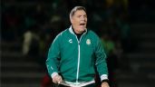 Foto ilustrativa de la nota titulada: El León se queda sin entrenador para el Apertura 2025; Eduardo Berizzo presentó su renuncia