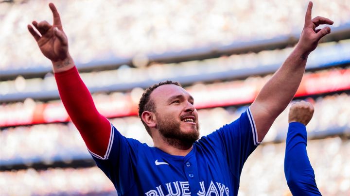Alejandro Kirk se viste de héroe; Blue Jays vencen a los Rays y ganan el titulo divisional