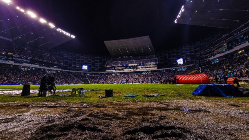 Gabriel Milito culpa a cancha del Estadio Cuauhtémoc por lesión de jugador de Chivas