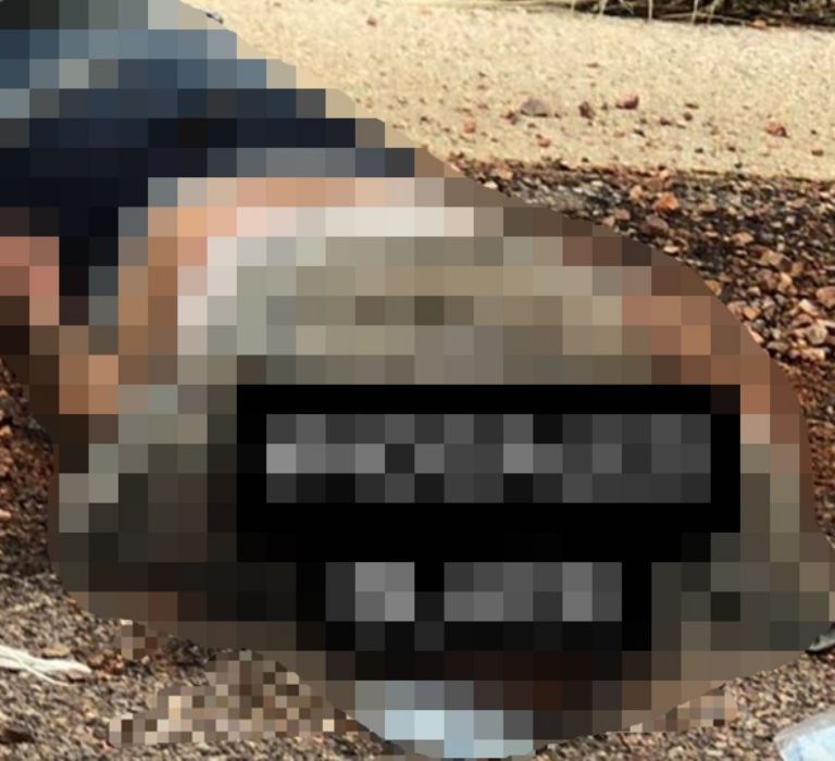 El cuerpo de la víctima fue hallado tendido sobre el suelo