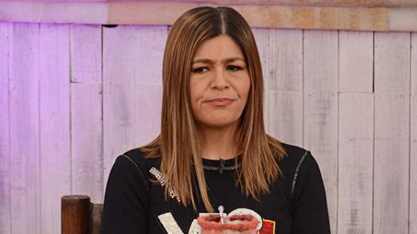 ¡Cayó redondita! Conductores de 'Hoy' hacen pesada broma a Martha Figueroa en Televisa