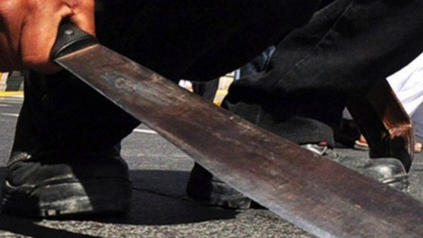 Terror en Ciudad Obregón: A plena luz del día, sujeto roba gasolinería; atacó con un machete