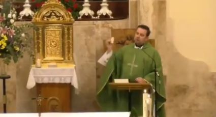 (VIDEO) Sacerdote español regaña a feligreses por el diezmo: "Sé quien da y quien no da"