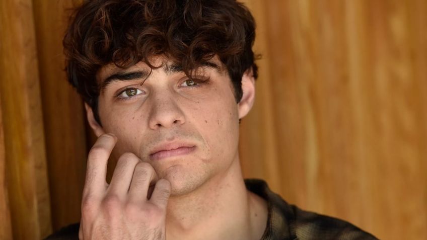 Captan al actor Noah Centineo con su más reciente conquista durante una fiesta de Halloween
