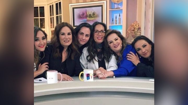 Tras despido de Televisa y doloroso divorcio, conductora anuncia que deja México por esto