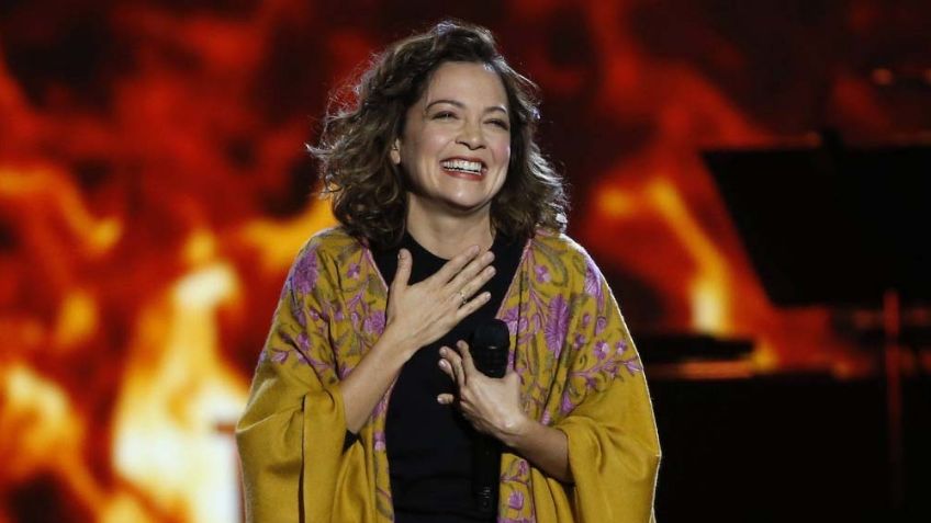 Natalia Laforcade es honrada al ganar Latin Grammy al álbum del año y celebra por eso