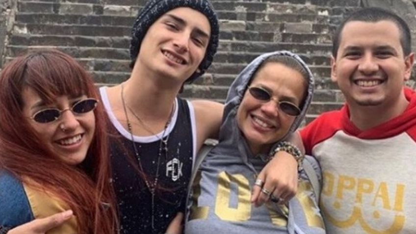 VIDEO: Hijos de Niurka se unen para darle emotiva sorpresa para su cumpleaños