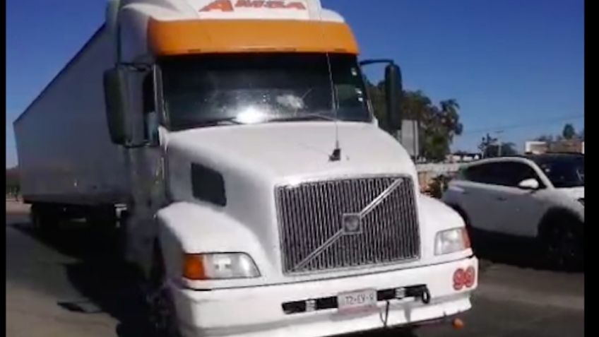 Yaquis agreden a chofer de un tráiler al no pagar la cuota